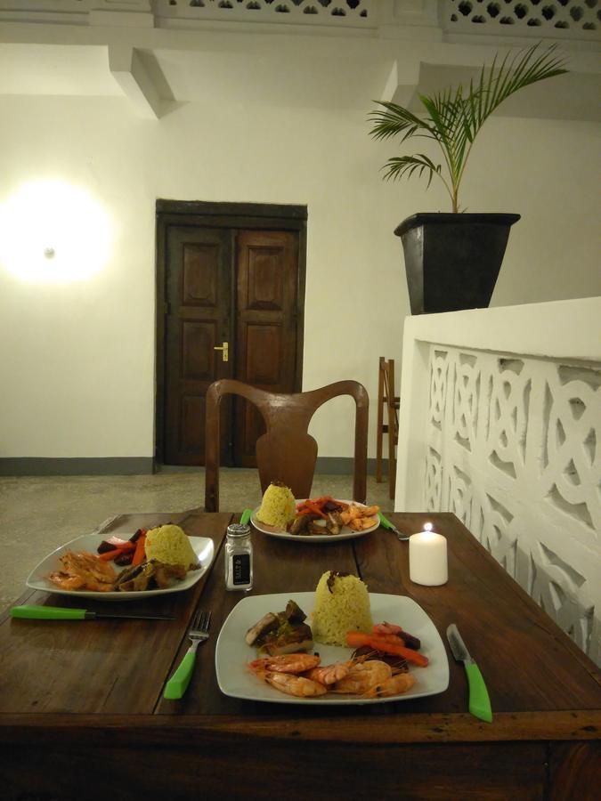 Auberge de jeunesse Zlife Stone Town à Zanzibar Extérieur photo