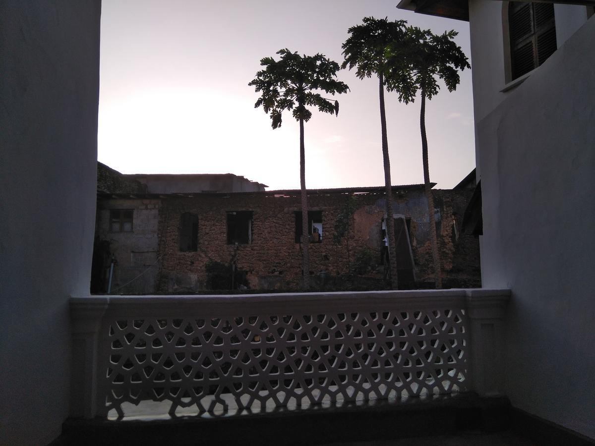 Auberge de jeunesse Zlife Stone Town à Zanzibar Extérieur photo