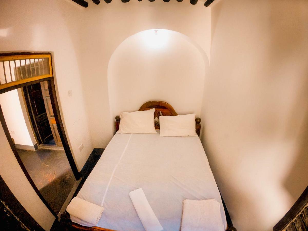 Auberge de jeunesse Zlife Stone Town à Zanzibar Extérieur photo