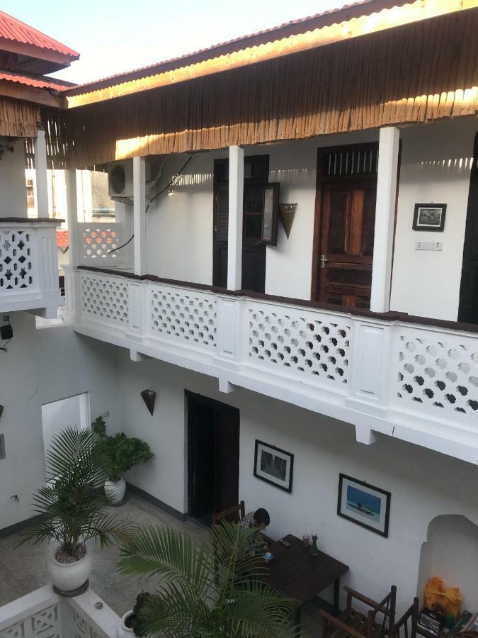 Auberge de jeunesse Zlife Stone Town à Zanzibar Extérieur photo